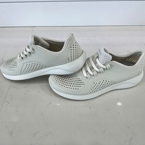 Good Used Condition Crocs LiteRide Pacer Sneakers